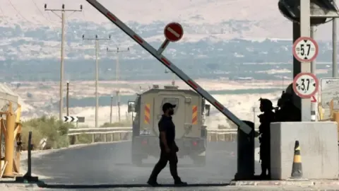 Two Persons Shot in Attack Adjacent to Jordan-West Bank Passage, Israeli Military Confirms