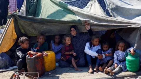 Cataclysmic Situation in the Gaza Strip as Israeli Tanks Continue Operations