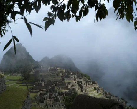 Debris blocking Railway Lines Trap Hundreds of Tourists at Peru's Historic Site